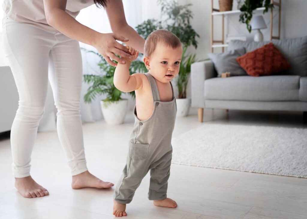 baby walking on knees